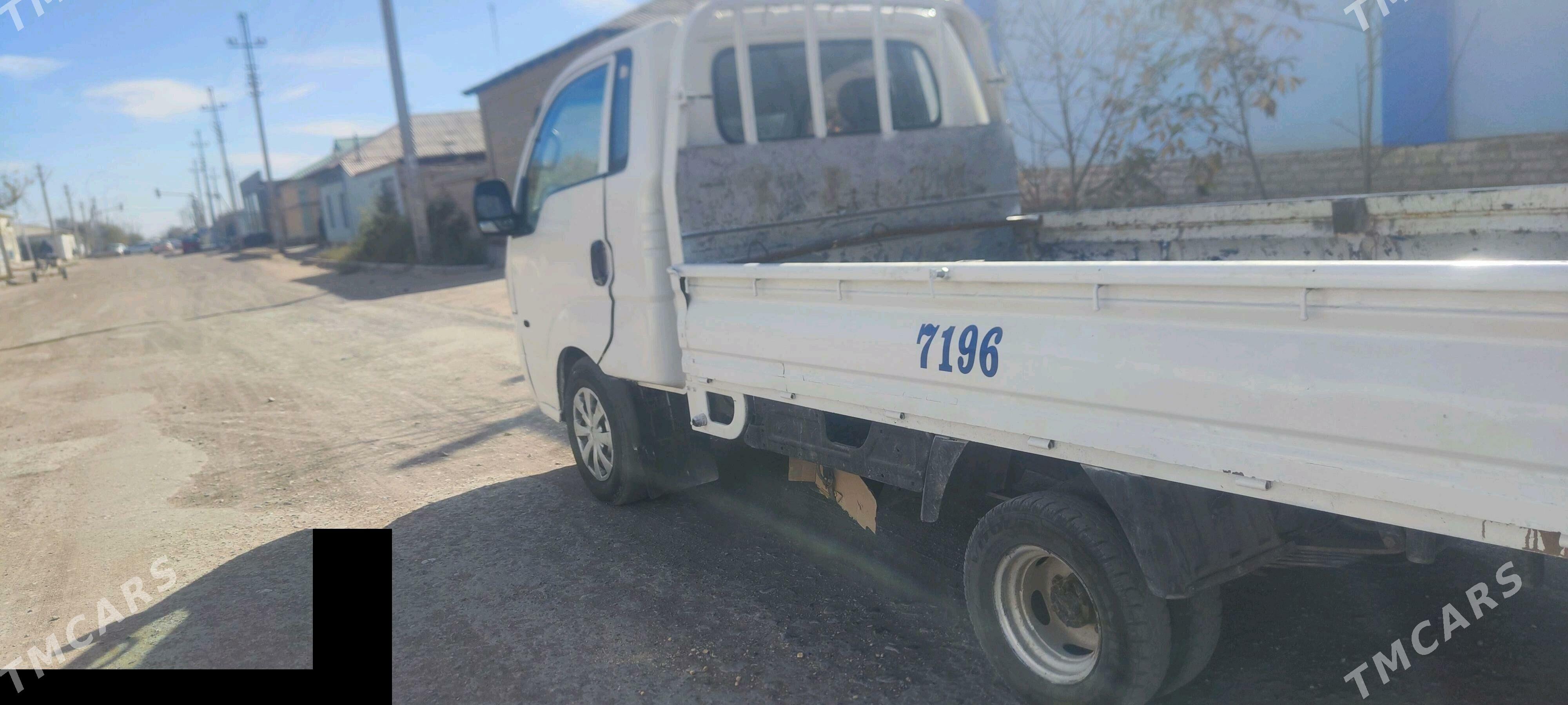 Kia Bongo 2005 - 130 000 TMT - Daşoguz - img 4