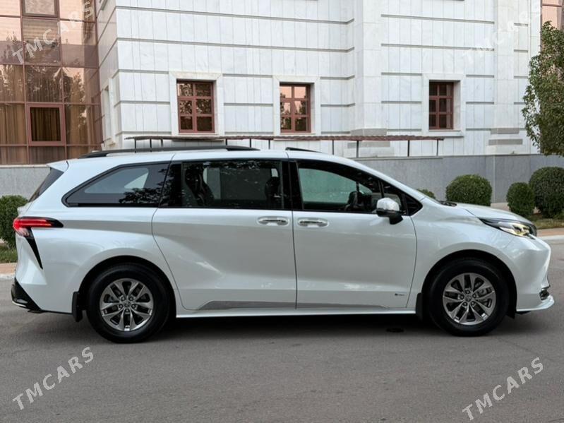 Toyota Sienna 2022 - 549 000 TMT - Ашхабад - img 1