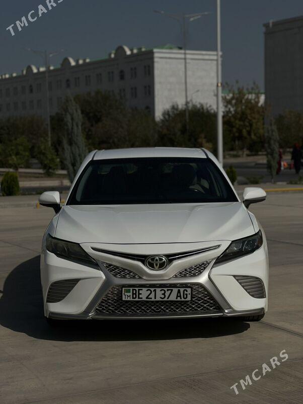 Toyota Camry 2018 - 305 000 TMT - Ашхабад - img 2