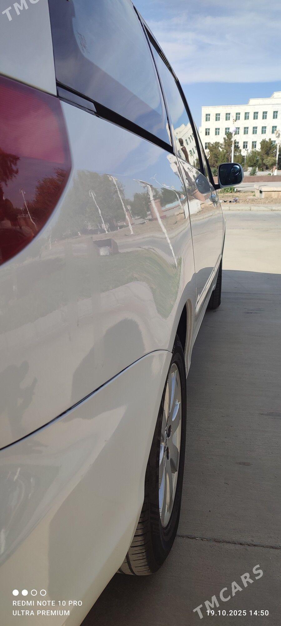 Toyota Sienna 2004 - 245 000 TMT - Туркменабат - img 8