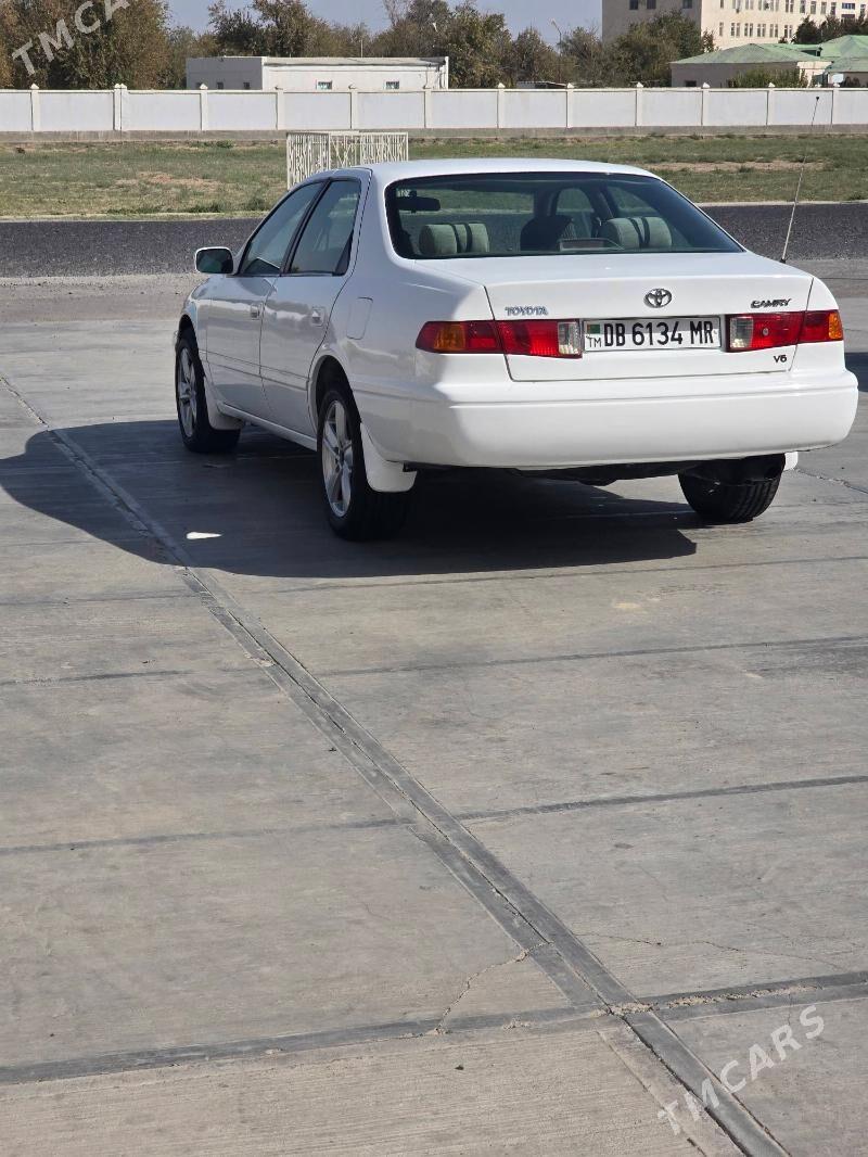 Toyota Camry 1999 - 140 000 TMT - Мары - img 1
