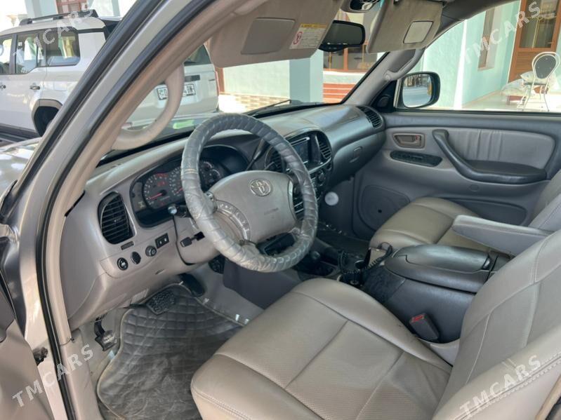 Toyota Sequoia 2003 - 260 000 TMT - Balkanabat - img 4