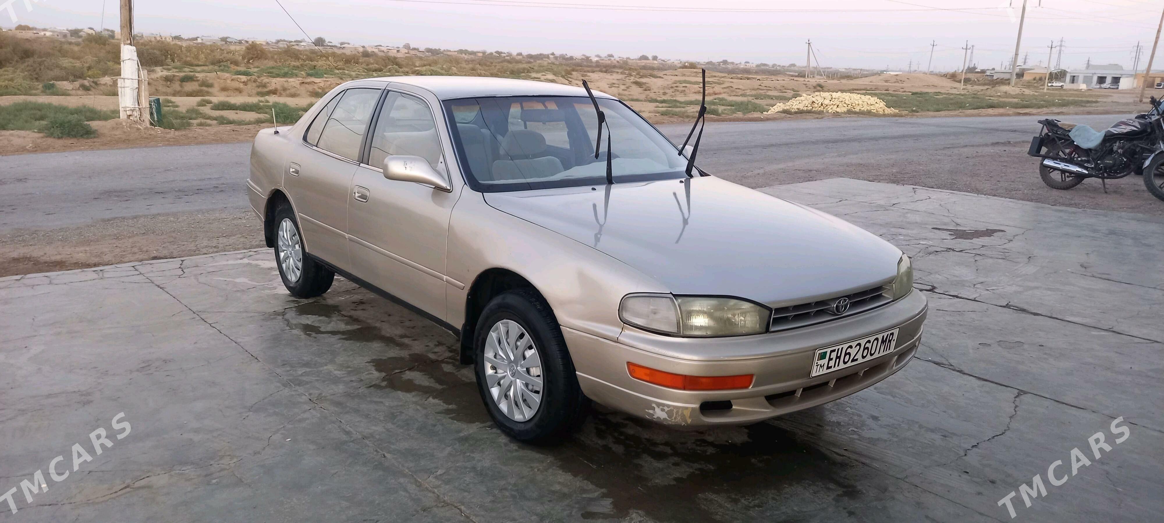 Toyota Camry 1993 - 95 000 TMT - Ёлётен - img 2