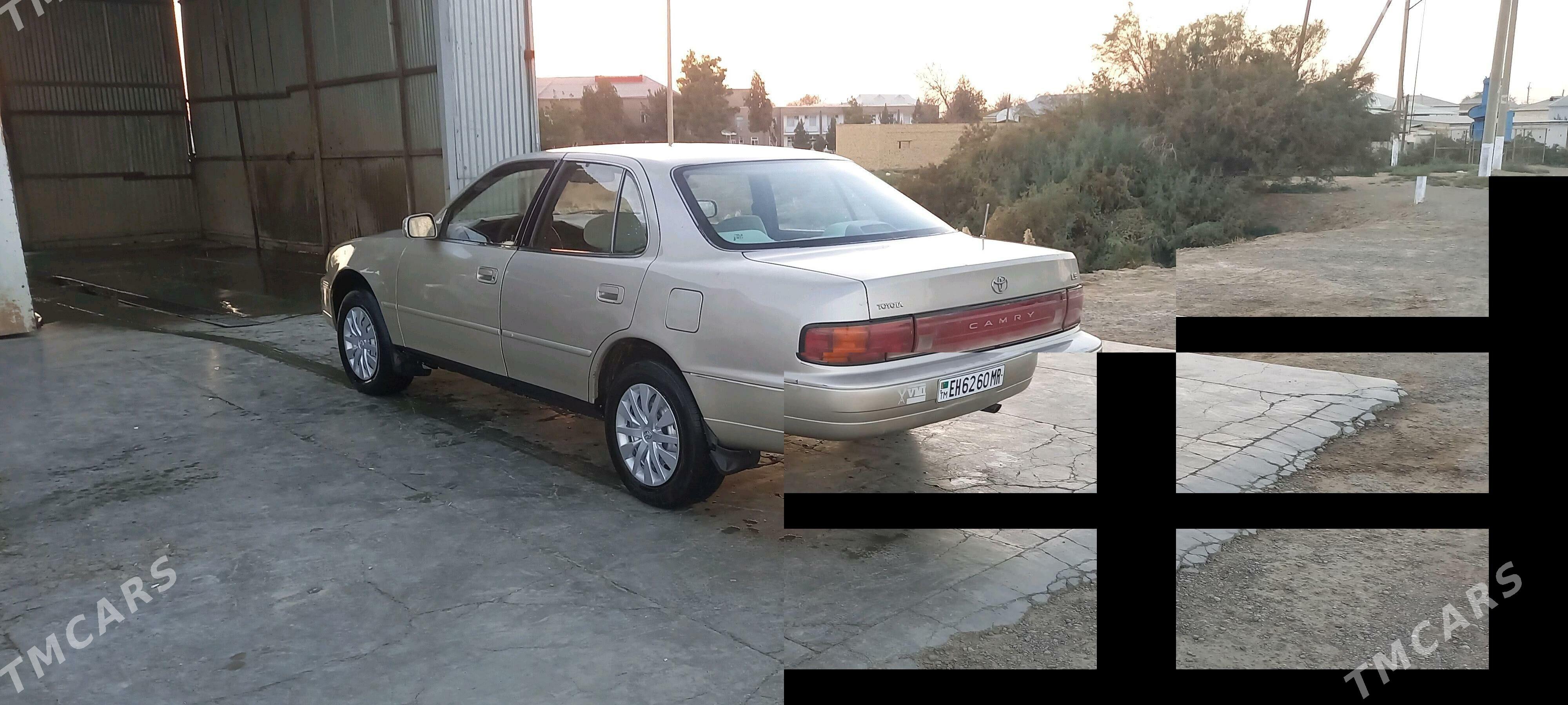 Toyota Camry 1993 - 95 000 TMT - Ёлётен - img 3