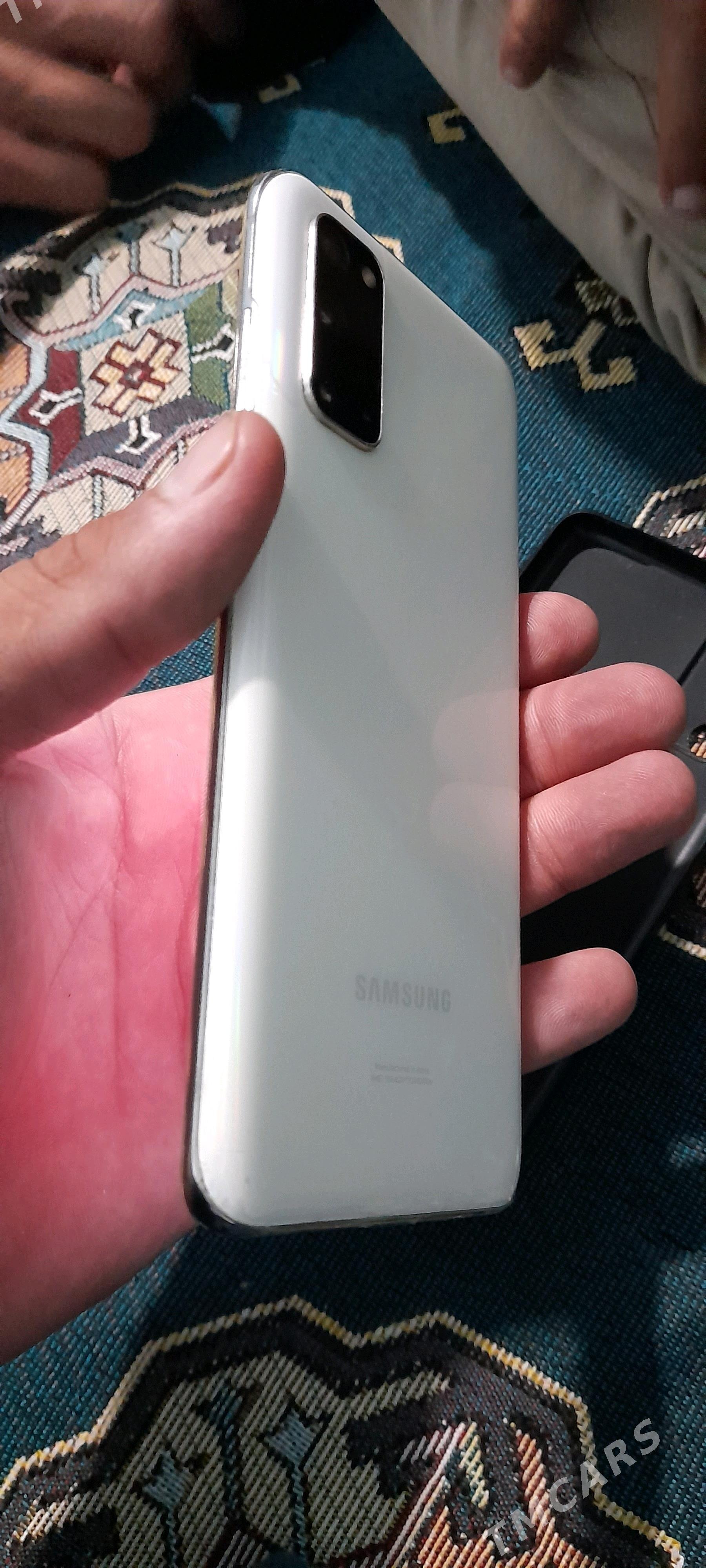 Samsung S20 - Mary - img 4