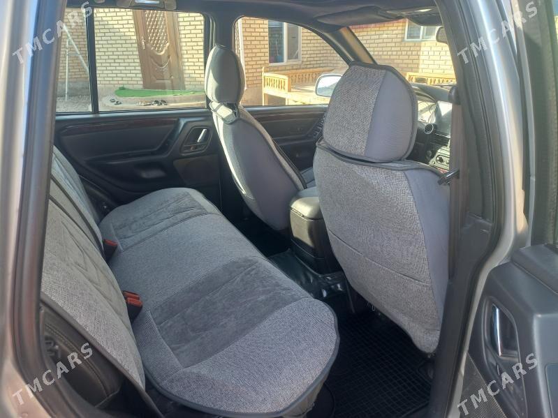 Jeep Grand Cherokee 2000 - 100 000 TMT - Серахс - img 3