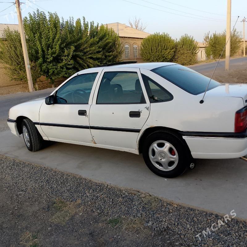 Opel Vectra 1994 - 40 000 TMT - Мургап - img 7
