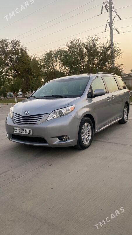 Toyota Sienna 2010 - 340 000 TMT - Туркменабат - img 4