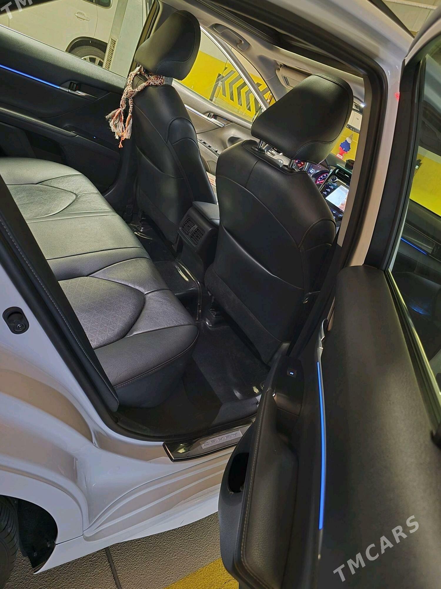 Toyota Camry 2019 - 395 000 TMT - Aşgabat - img 6