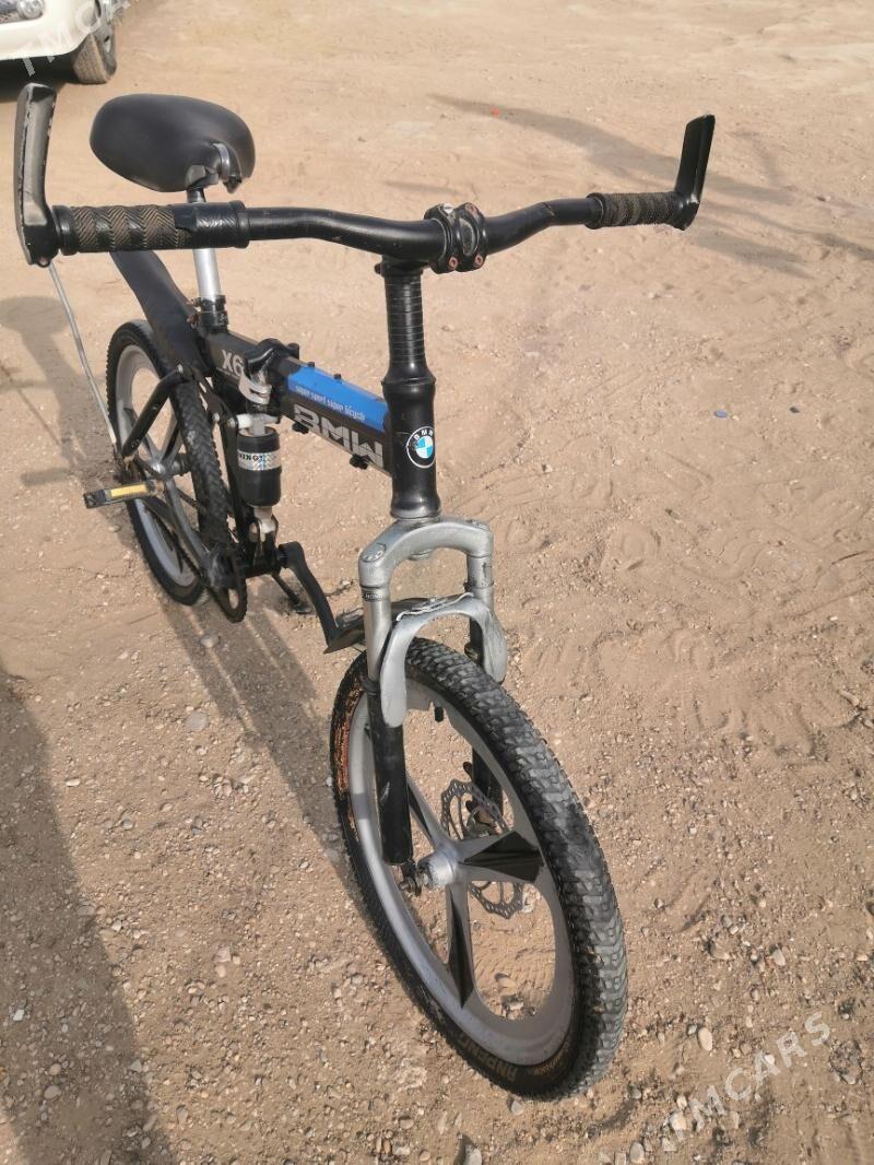 BMW - Хазар - img 1