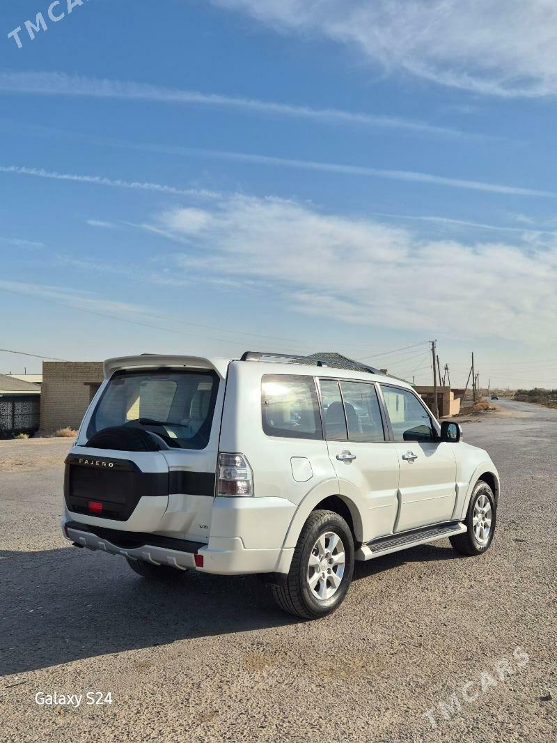 Mitsubishi Pajero 2014 - 270 000 TMT - Туркменабат - img 9