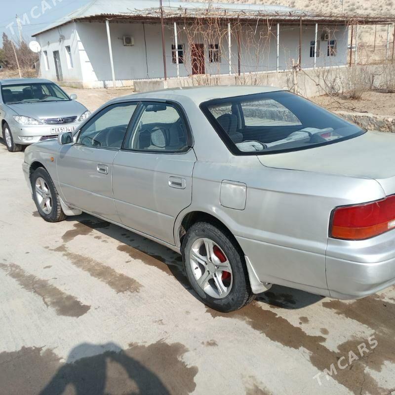 Toyota Vista 1995 - 40 000 TMT - Достлук - img 4