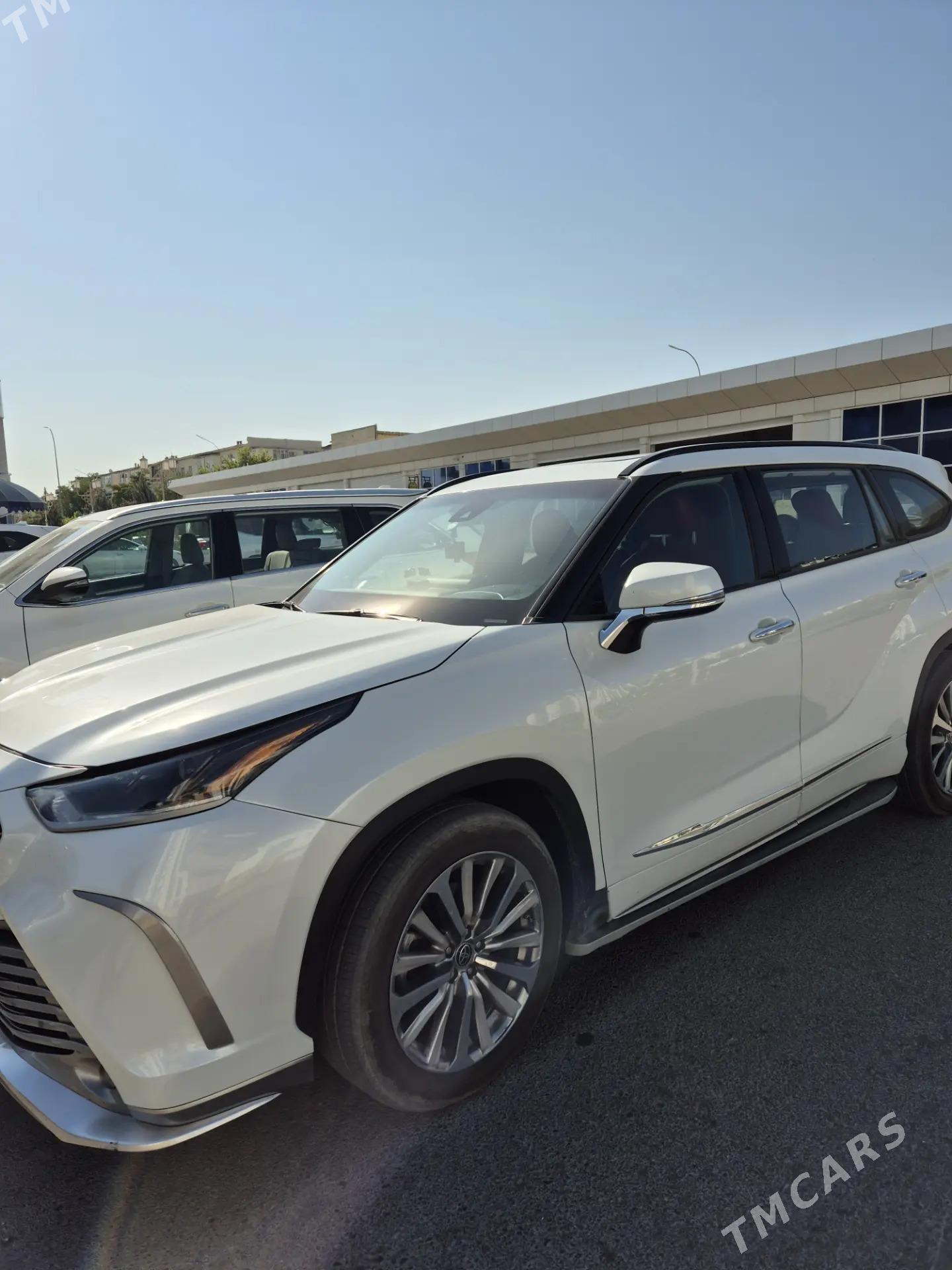 Toyota Highlander 2022 - 625 000 TMT - Ашхабад - img 2