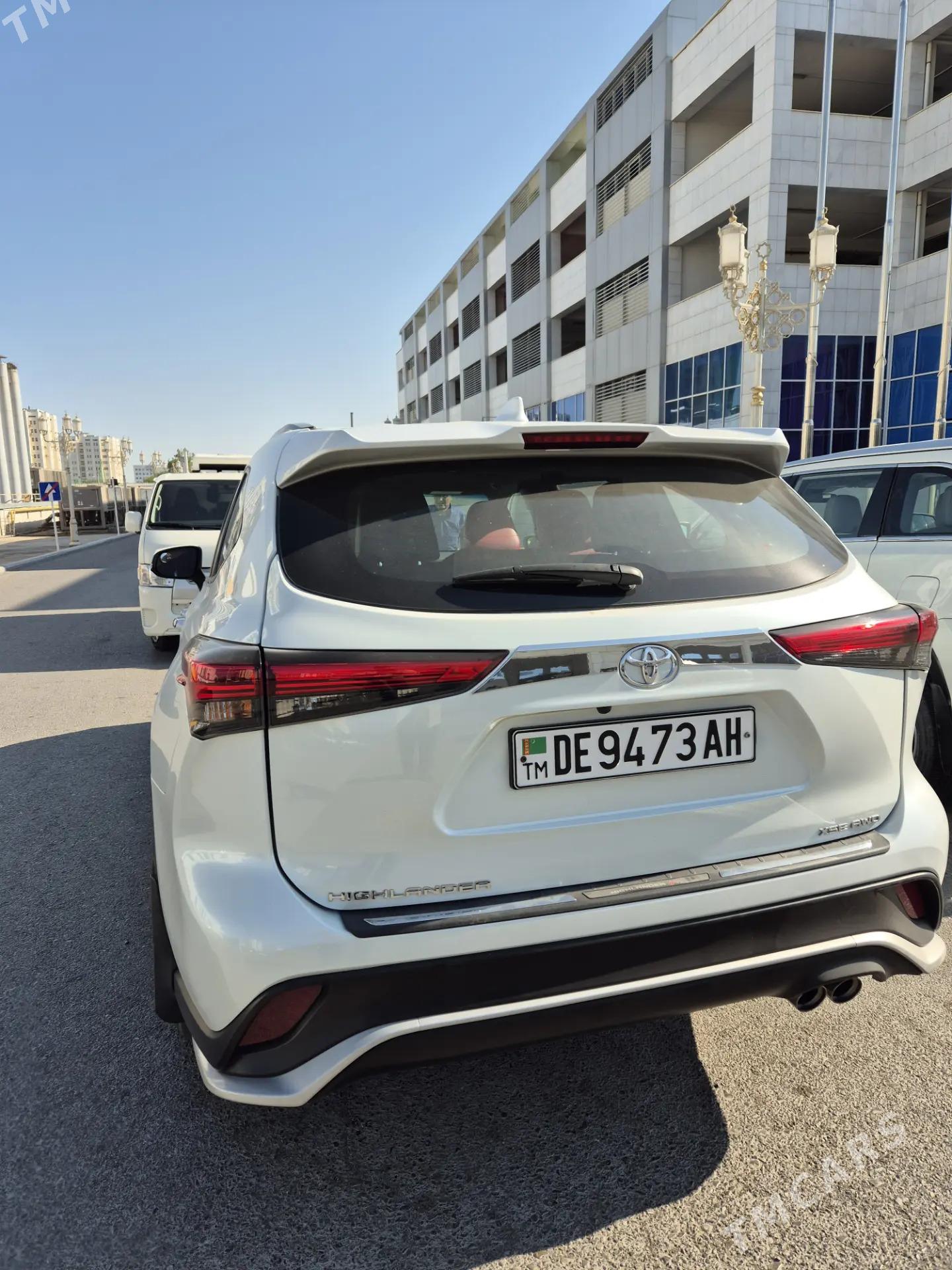 Toyota Highlander 2022 - 625 000 TMT - Ашхабад - img 5
