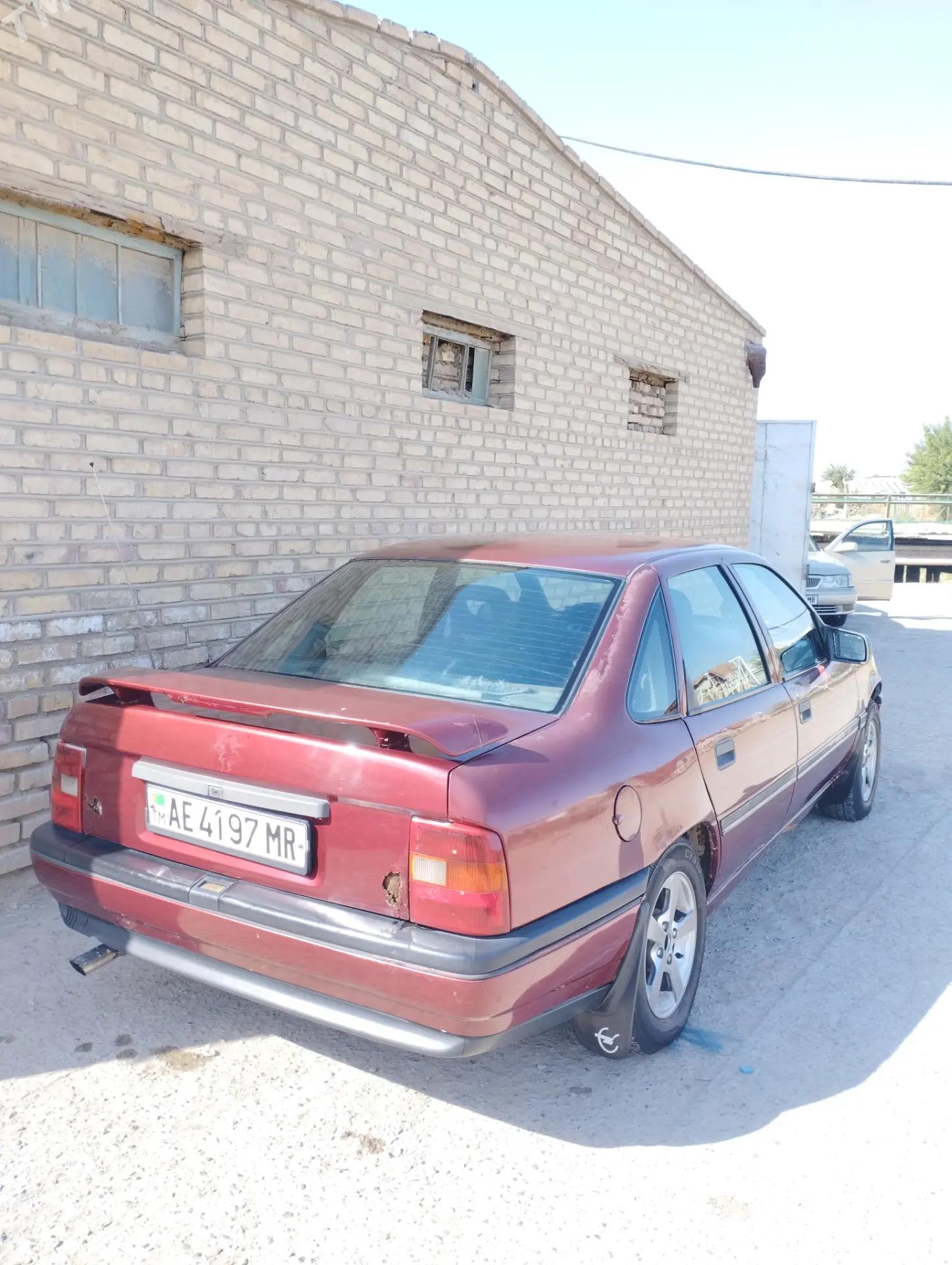 Opel Vectra 1991 - 35 000 TMT - Mary - img 3