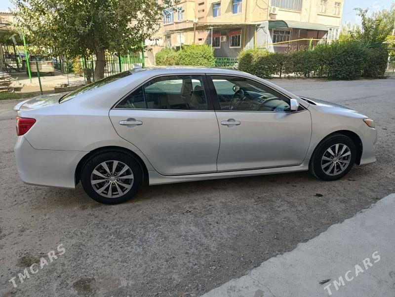Toyota Camry 2014 - 230 000 TMT - Kerki - img 4