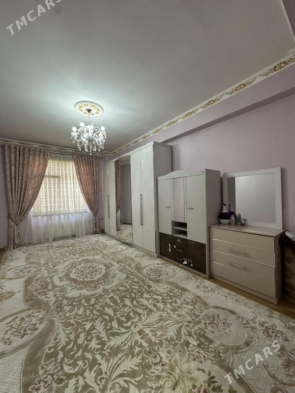 2017 GURTLY 4KOMNAT - Gurtly - img 7