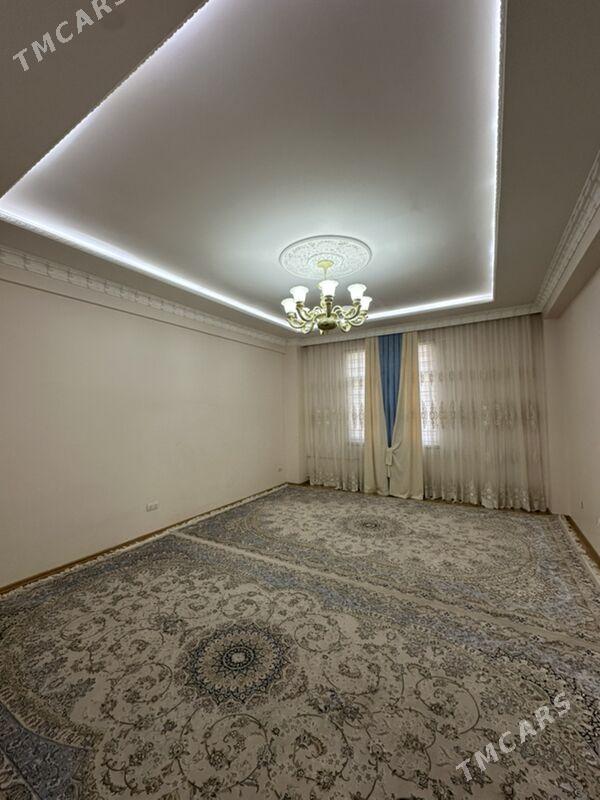 2017 GURTLY 4KOMNAT - Gurtly - img 9