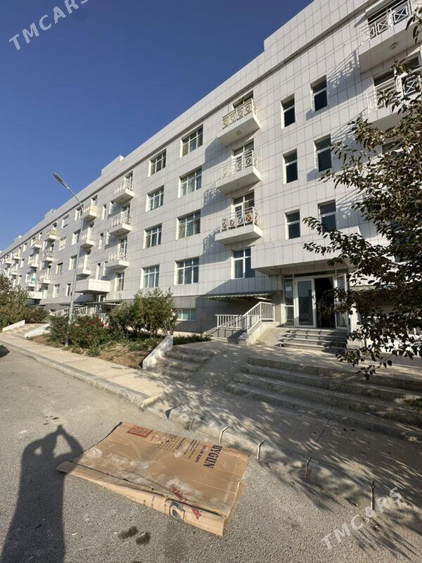 2017 GURTLY 4KOMNAT - Gurtly - img 5