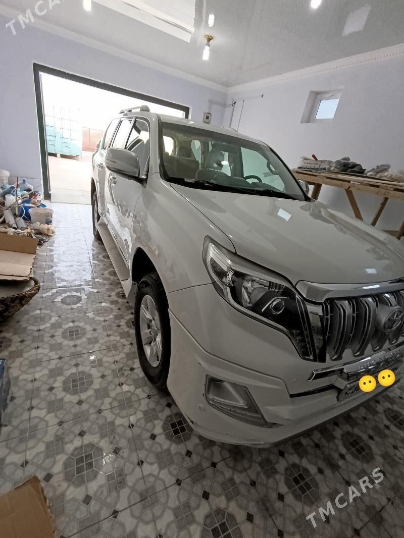 Toyota Land Cruiser Prado 2014 - 640 000 TMT - Hazar - img 1