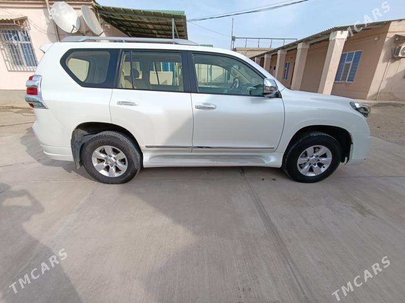 Toyota Land Cruiser Prado 2014 - 640 000 TMT - Hazar - img 10