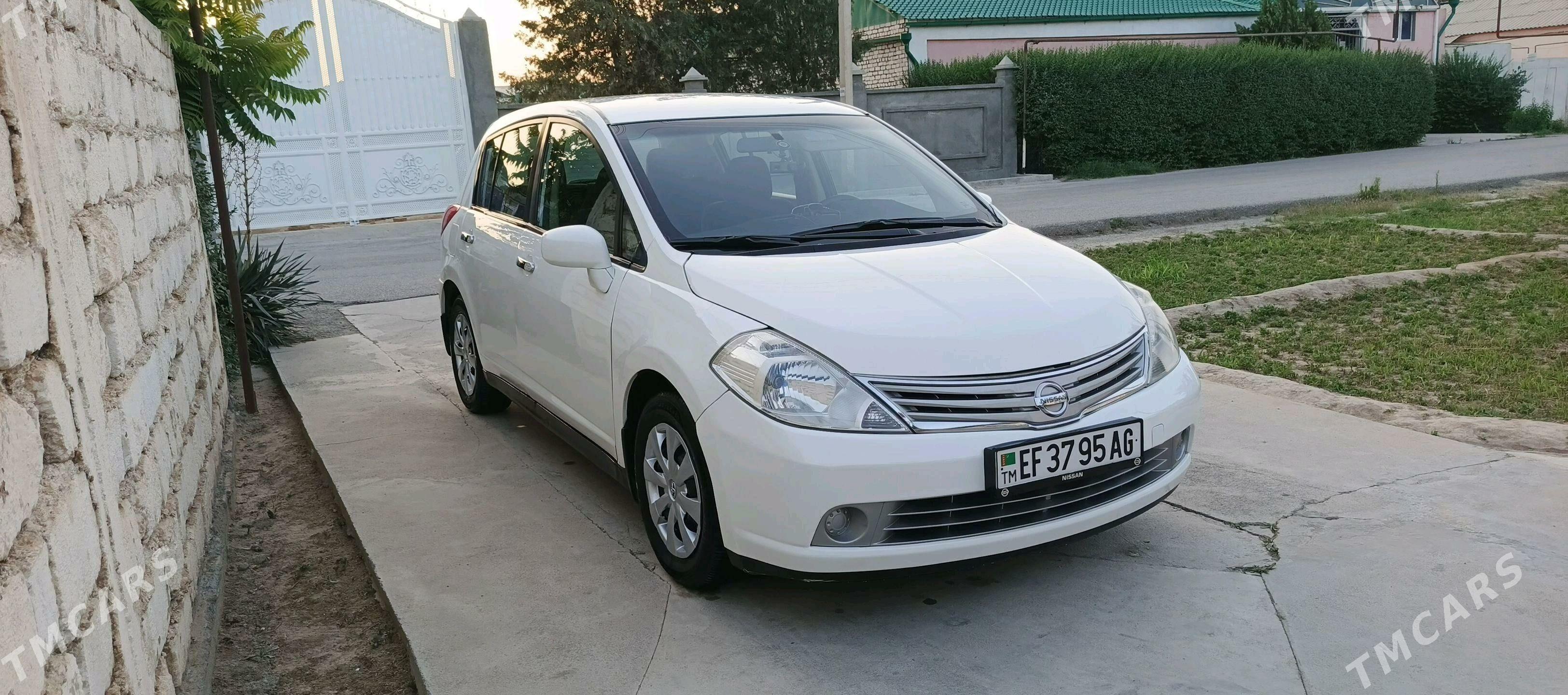 Nissan Versa 2010 - 125 000 TMT - Ашхабад - img 1