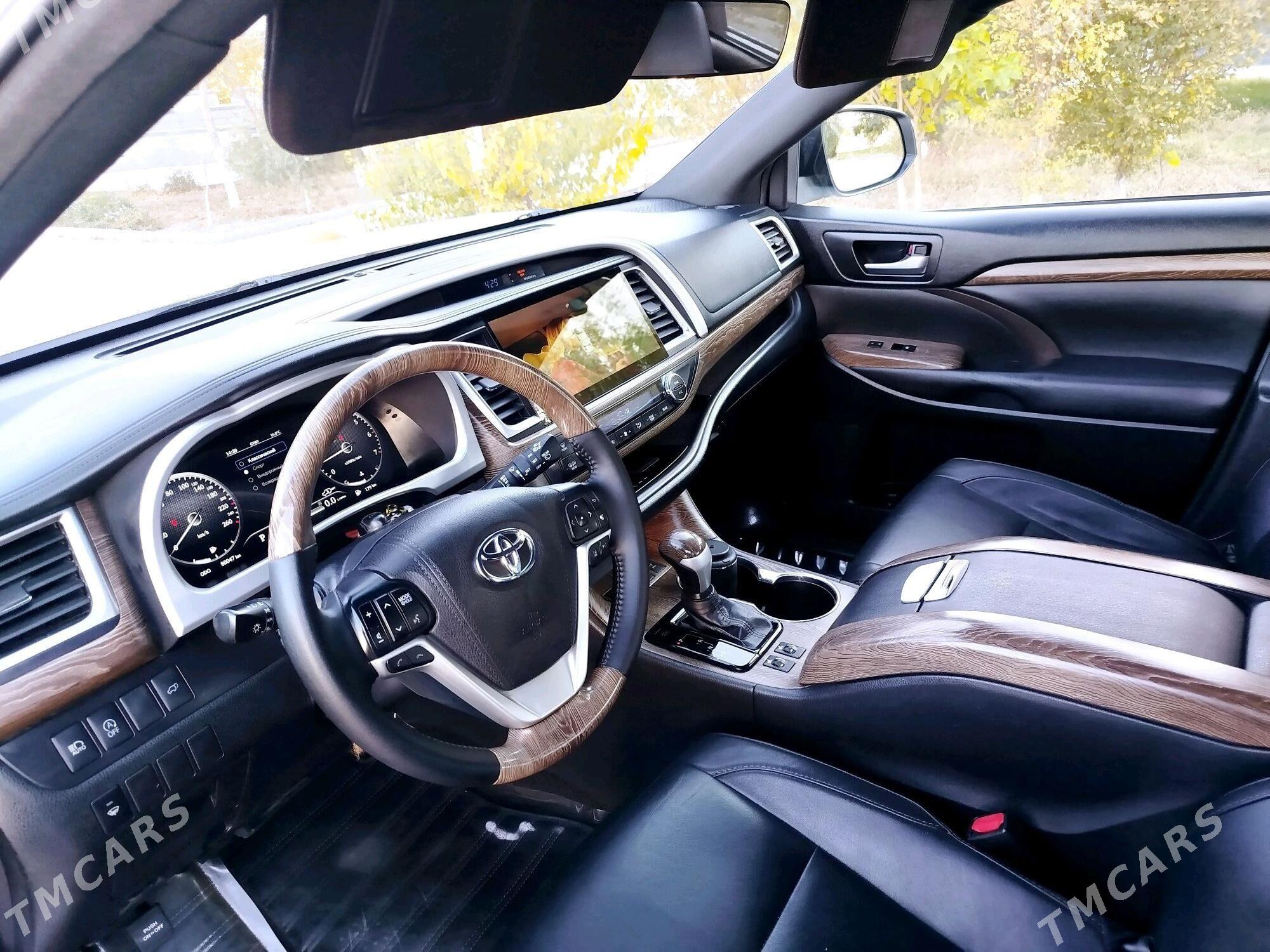 Toyota Highlander 2019 - 480 000 TMT - Дашогуз - img 7