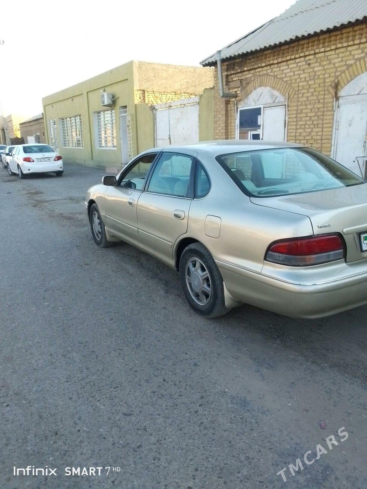 Toyota Avalon 1996 - 130 000 TMT - Мары - img 1