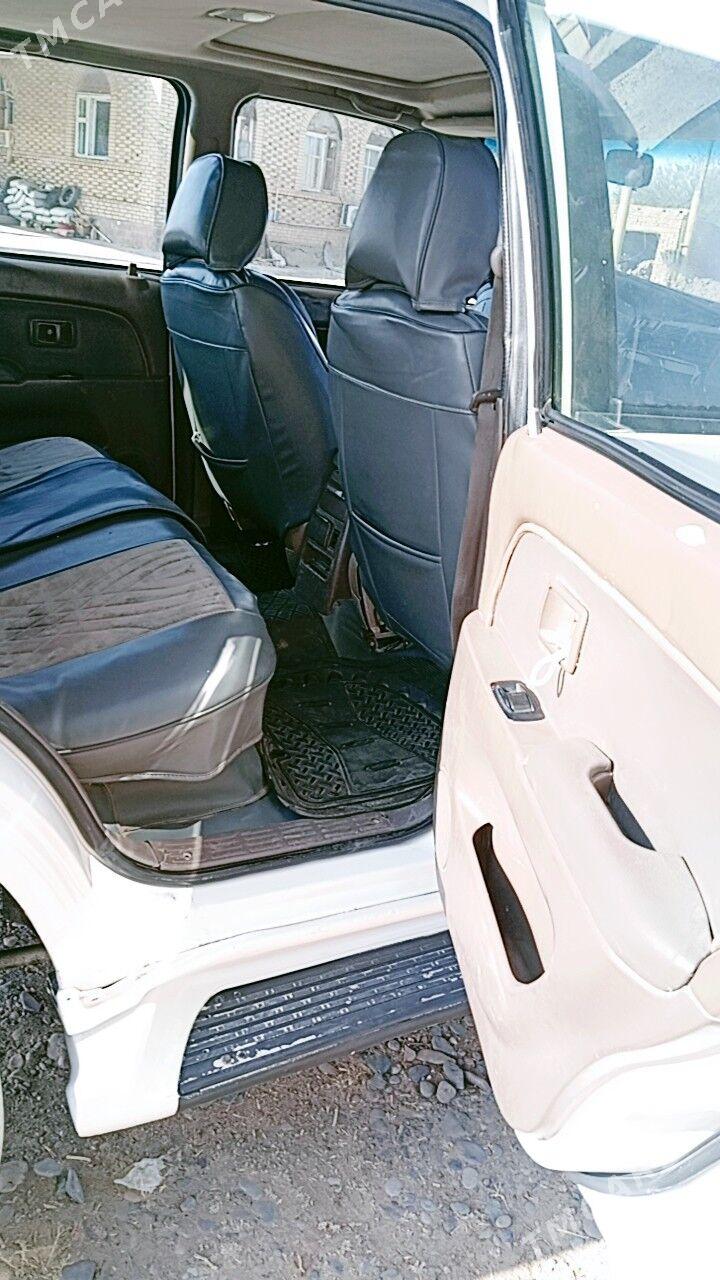 Toyota 4Runner 2001 - 125 000 TMT - Серхетабат (Кушка) - img 6