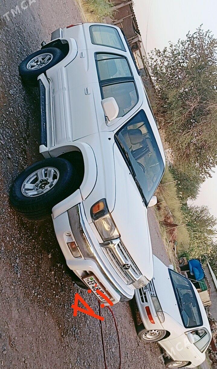 Toyota 4Runner 2001 - 125 000 TMT - Серхетабат (Кушка) - img 1