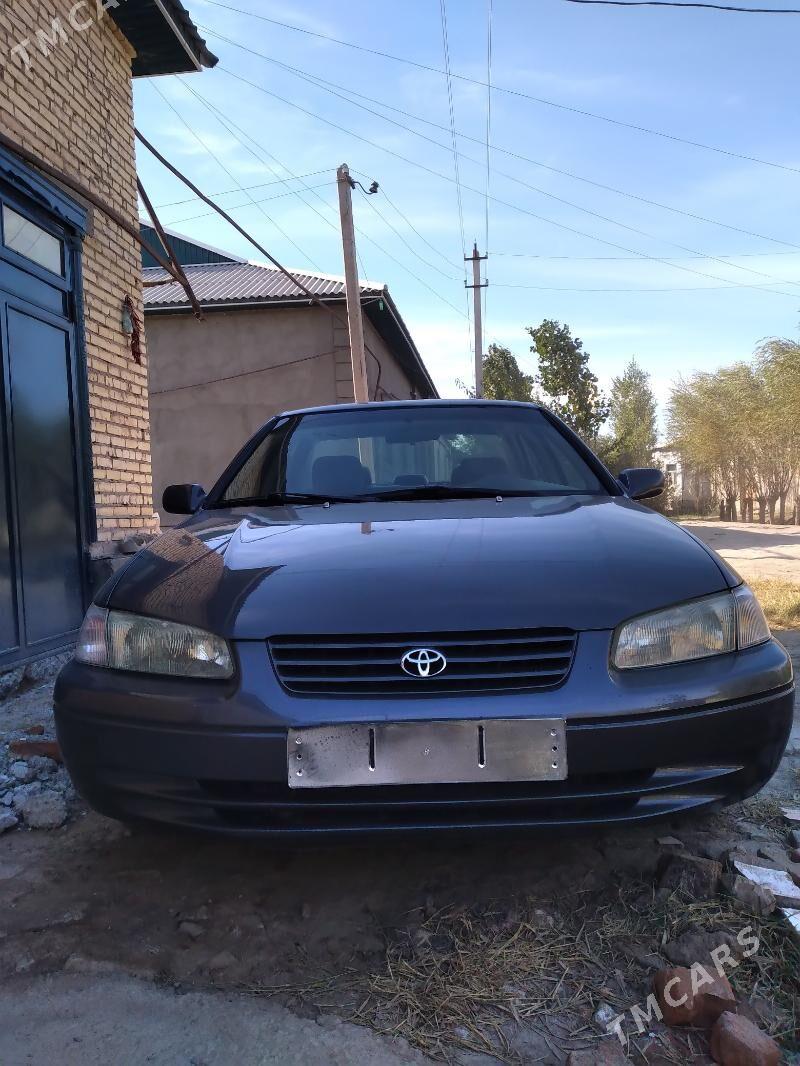 Toyota Camry 1998 - 150 000 TMT - Köneürgenç - img 4