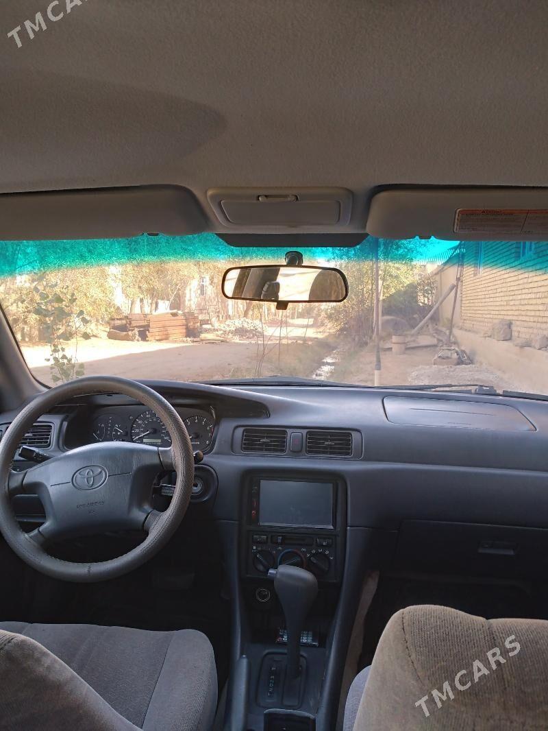 Toyota Camry 1998 - 150 000 TMT - Köneürgenç - img 8