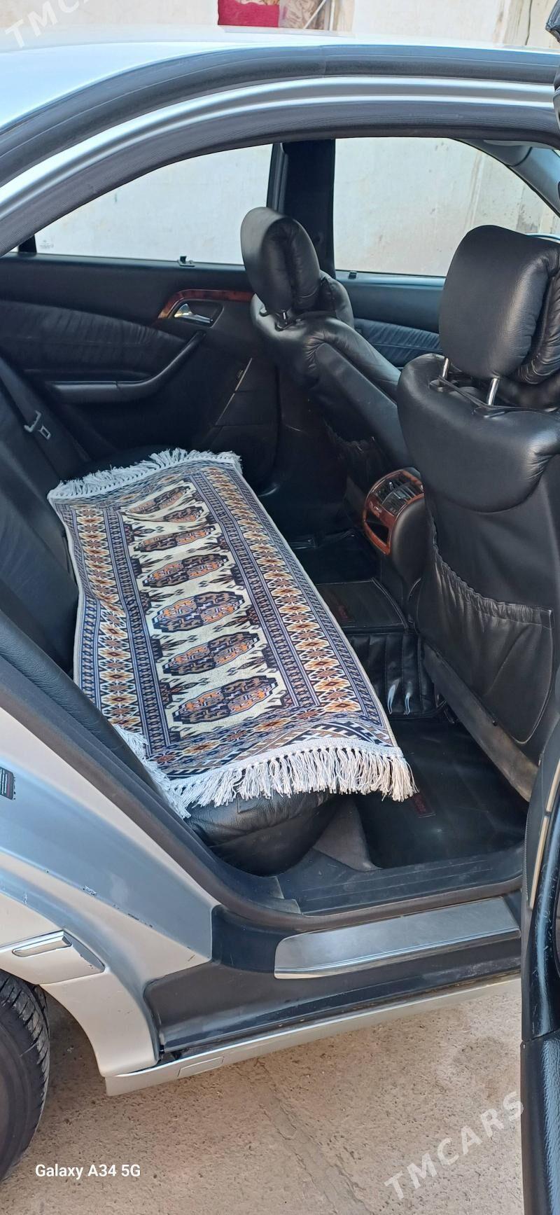 Mercedes-Benz C-Class 2002 - 110 000 TMT - Daşoguz - img 8