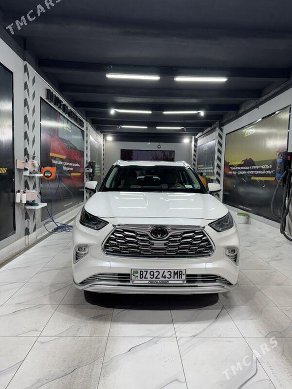 Toyota Highlander 2021 - 700 000 TMT - Мары - img 4