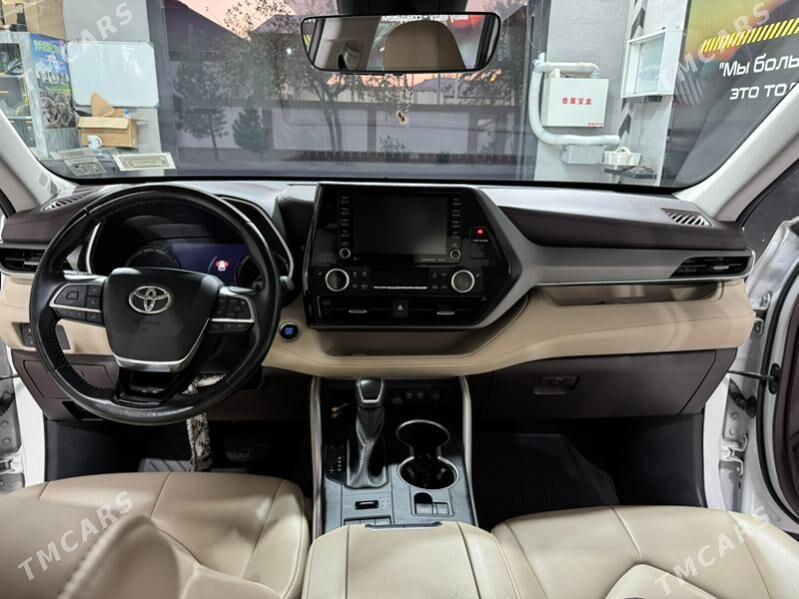Toyota Highlander 2021 - 700 000 TMT - Мары - img 8