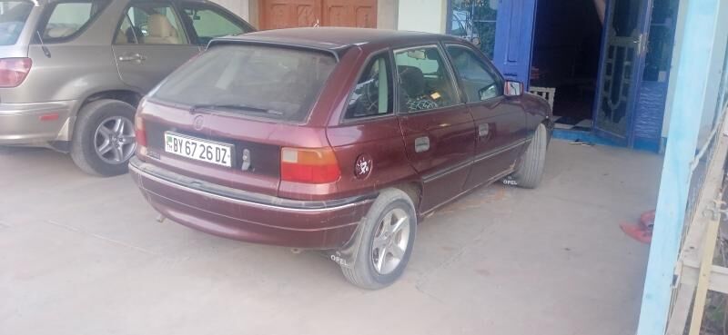 Opel Astra 1992 - 32 000 TMT - Гурбансолтан Едже - img 5
