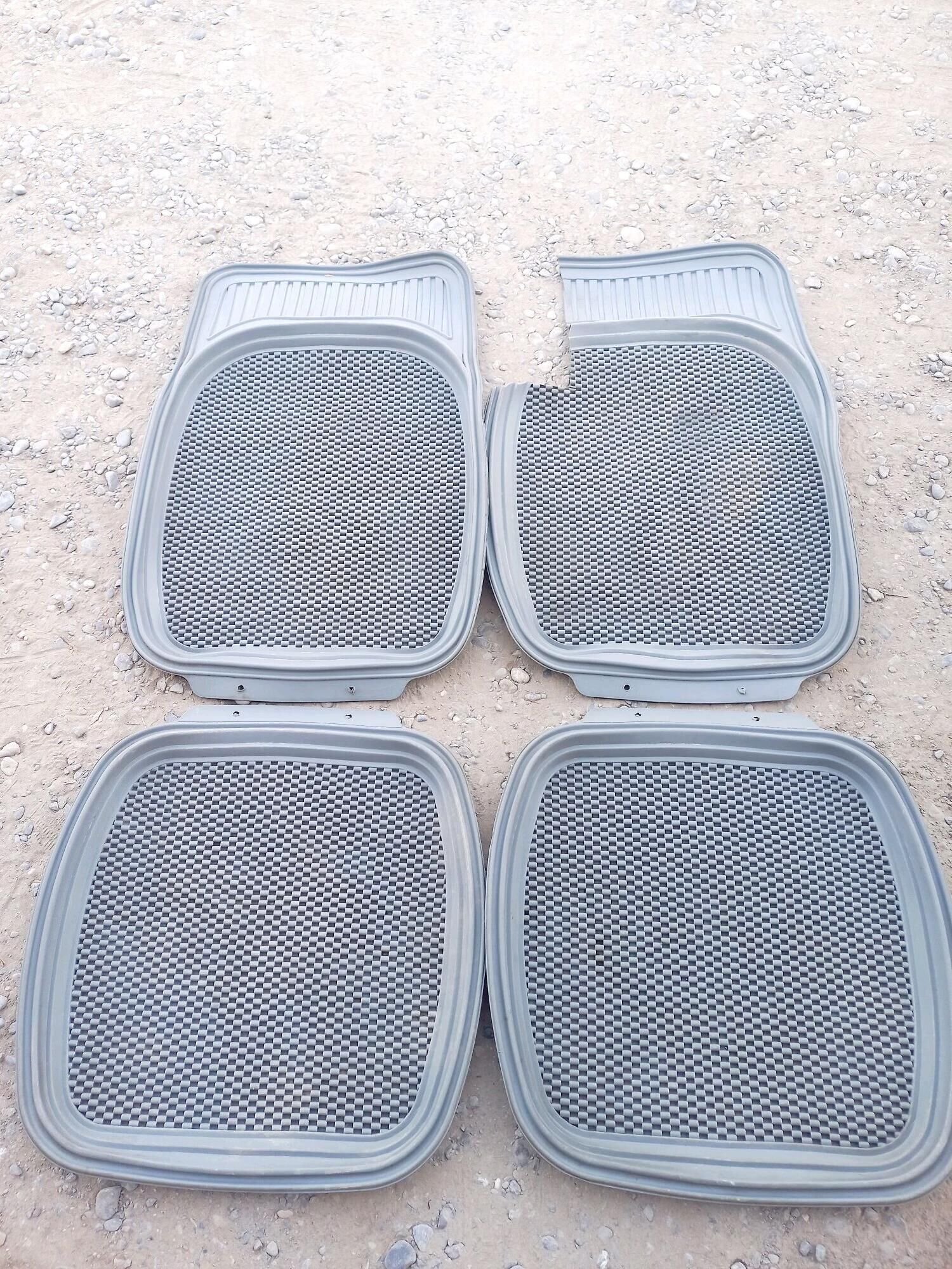 UNIVERSAL KOVRIK 180 TMT - Mary - img 2