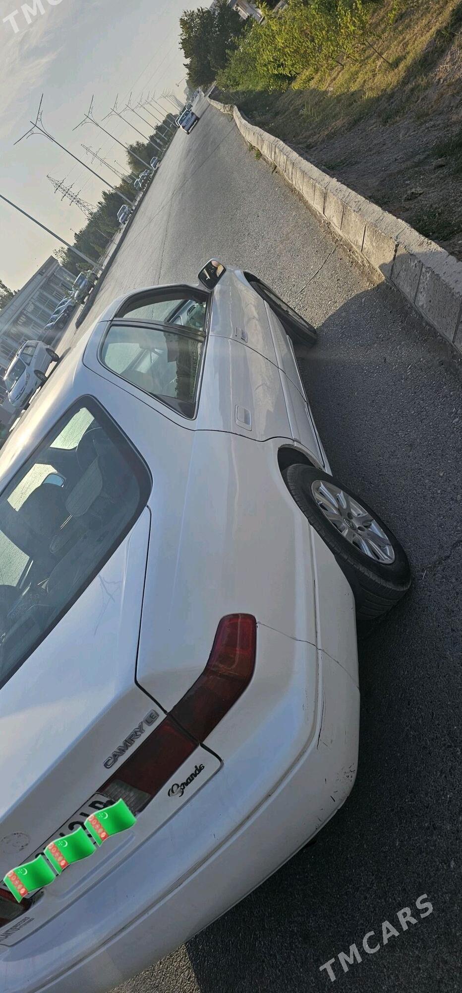 Toyota Camry 2000 - 142 000 TMT - Туркменабат - img 3