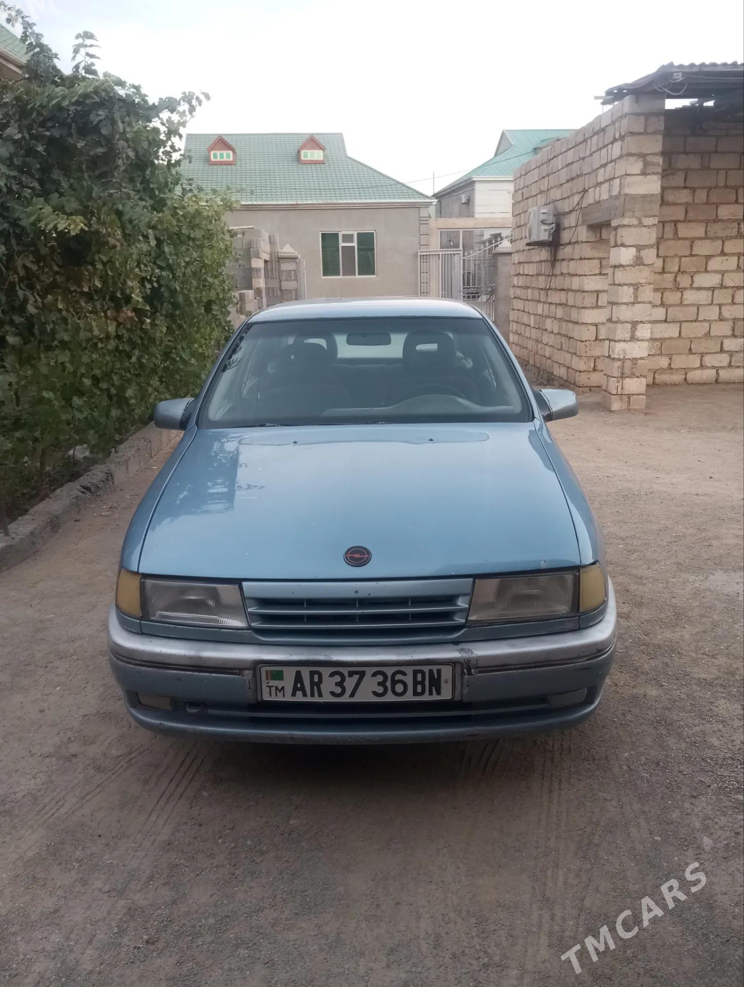 Opel Vectra 1989 - 29 000 TMT - Туркменбаши - img 3