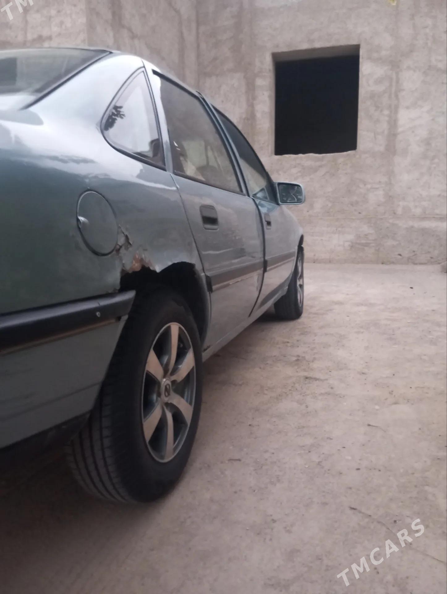 Opel Vectra 1989 - 29 000 TMT - Туркменбаши - img 10