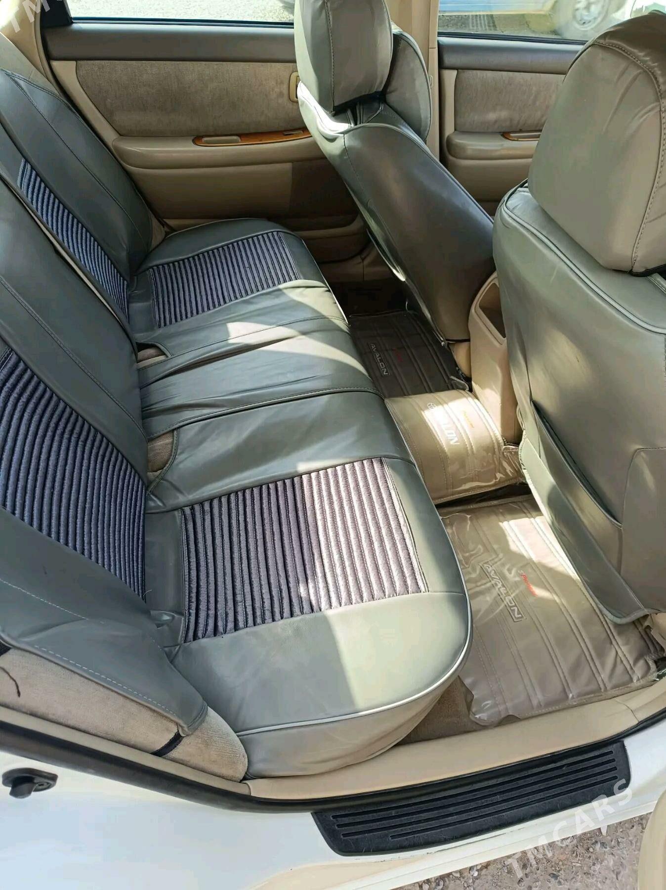 Toyota Avalon 2002 - 190 000 TMT - Магданлы - img 6