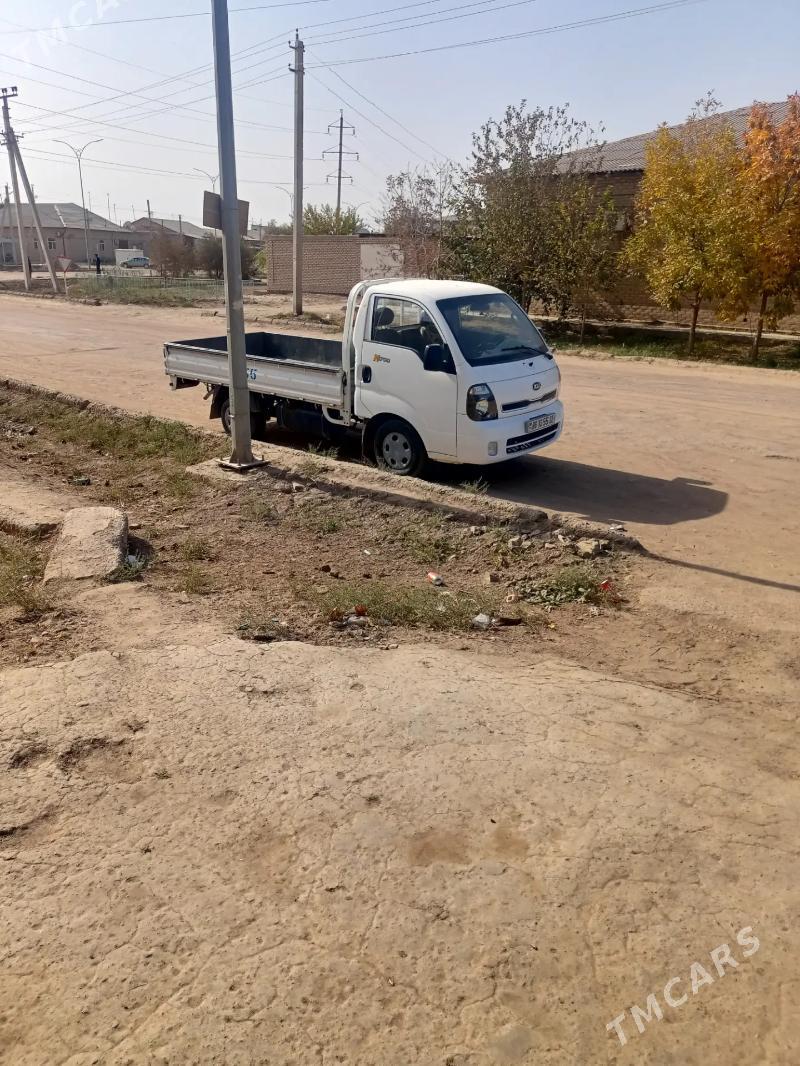 Kia Bongo 2014 - 190 000 TMT - Daşoguz - img 3