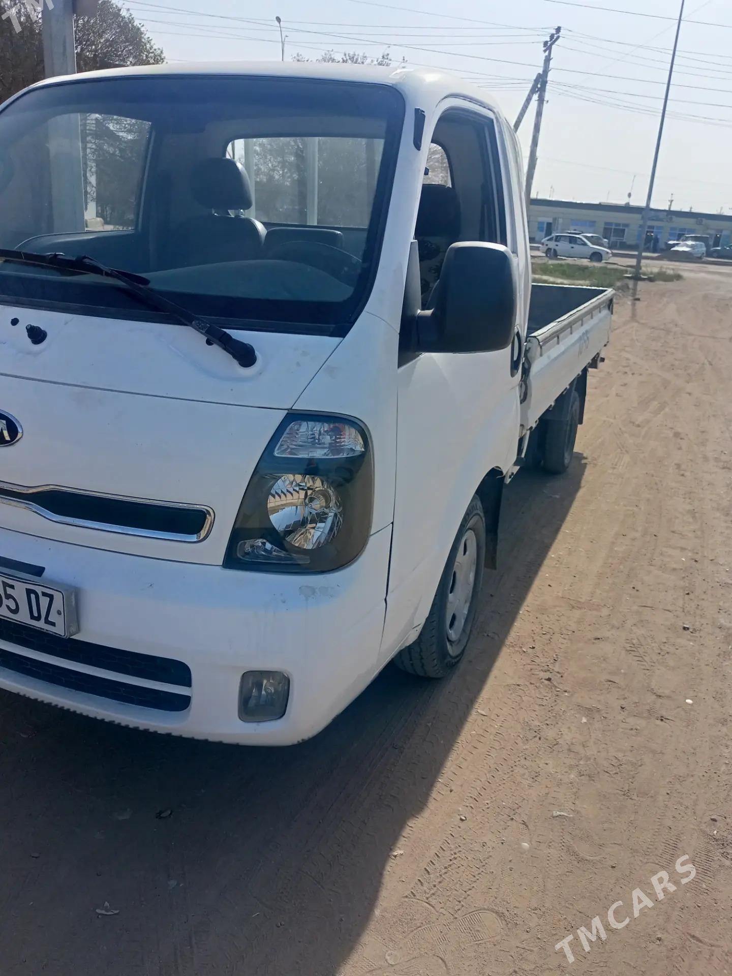 Kia Bongo 2014 - 190 000 TMT - Daşoguz - img 4