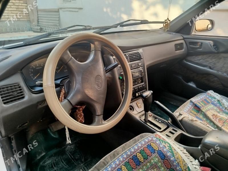 Toyota Carina 1994 - 68 000 TMT - Туркменабат - img 2