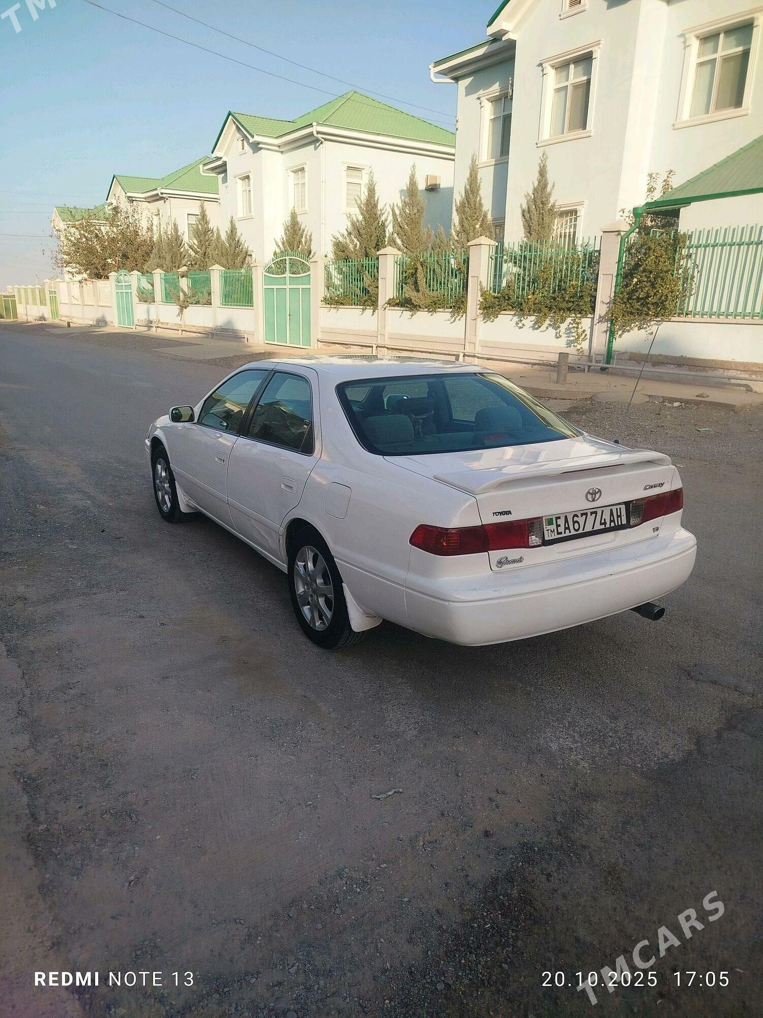 Toyota Camry 2000 - 145 000 TMT - Бахарден - img 1