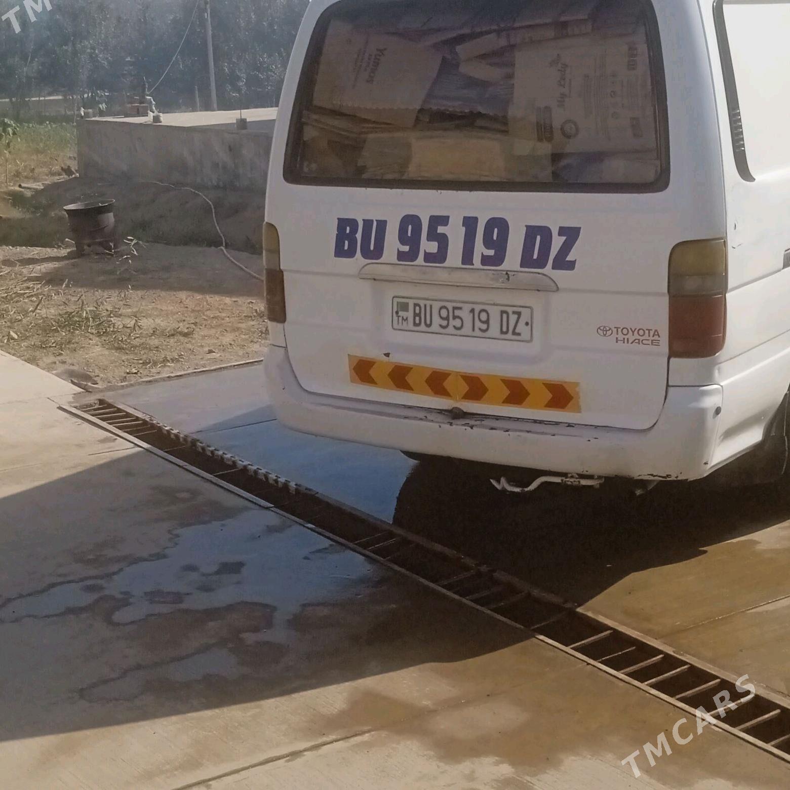 Toyota Hiace 1994 - 95 000 TMT - Şabat etr. - img 3