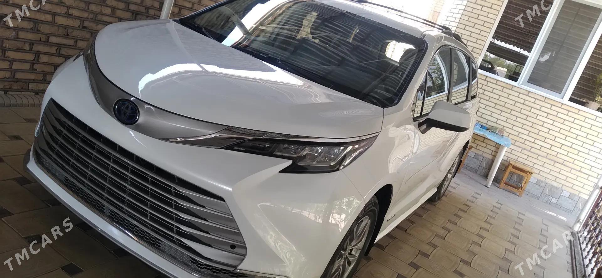 Toyota Sienna 2021 - 515 000 TMT - Мары - img 6