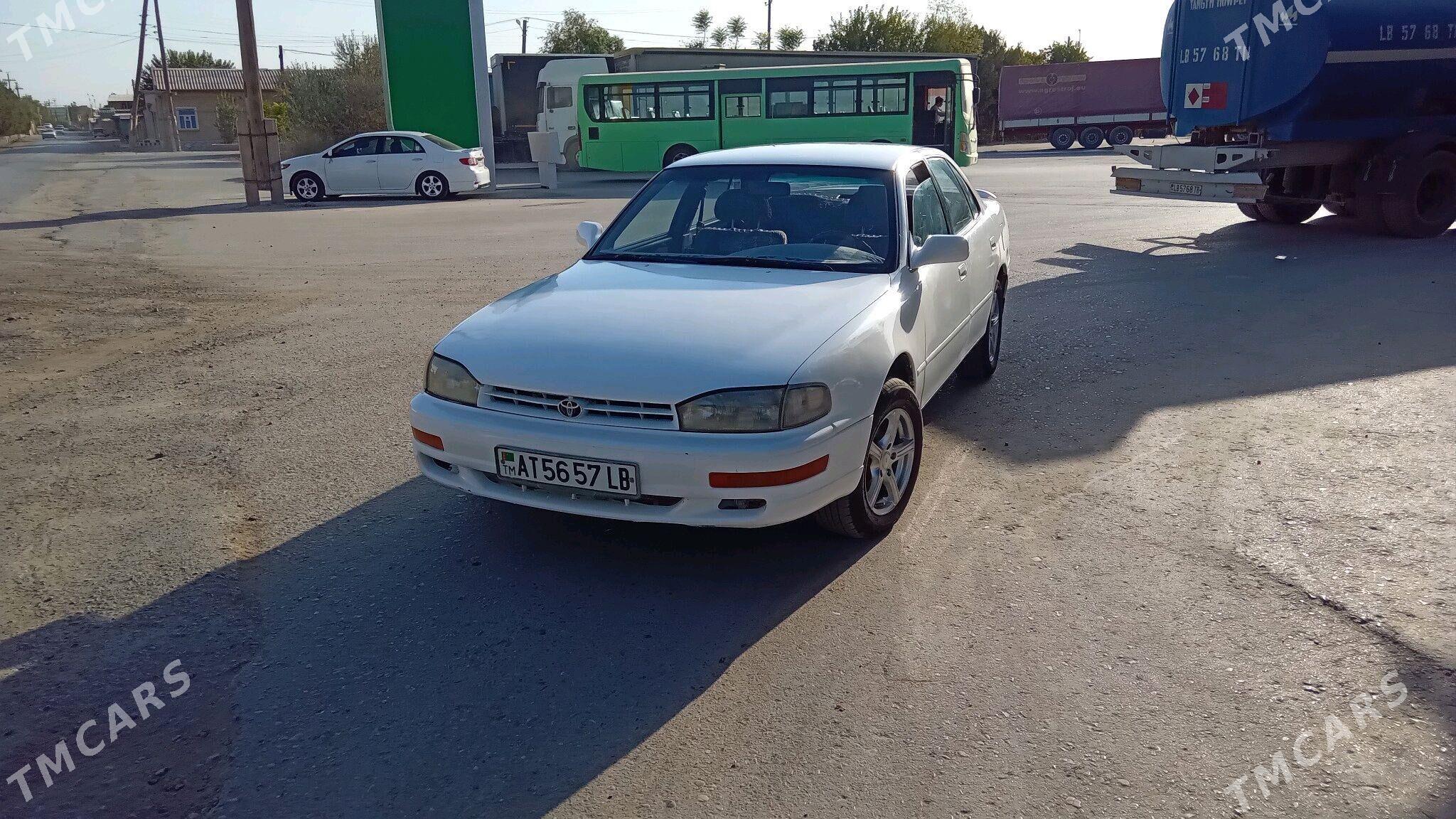 Toyota Camry 1993 - 85 000 TMT - Дянев - img 8