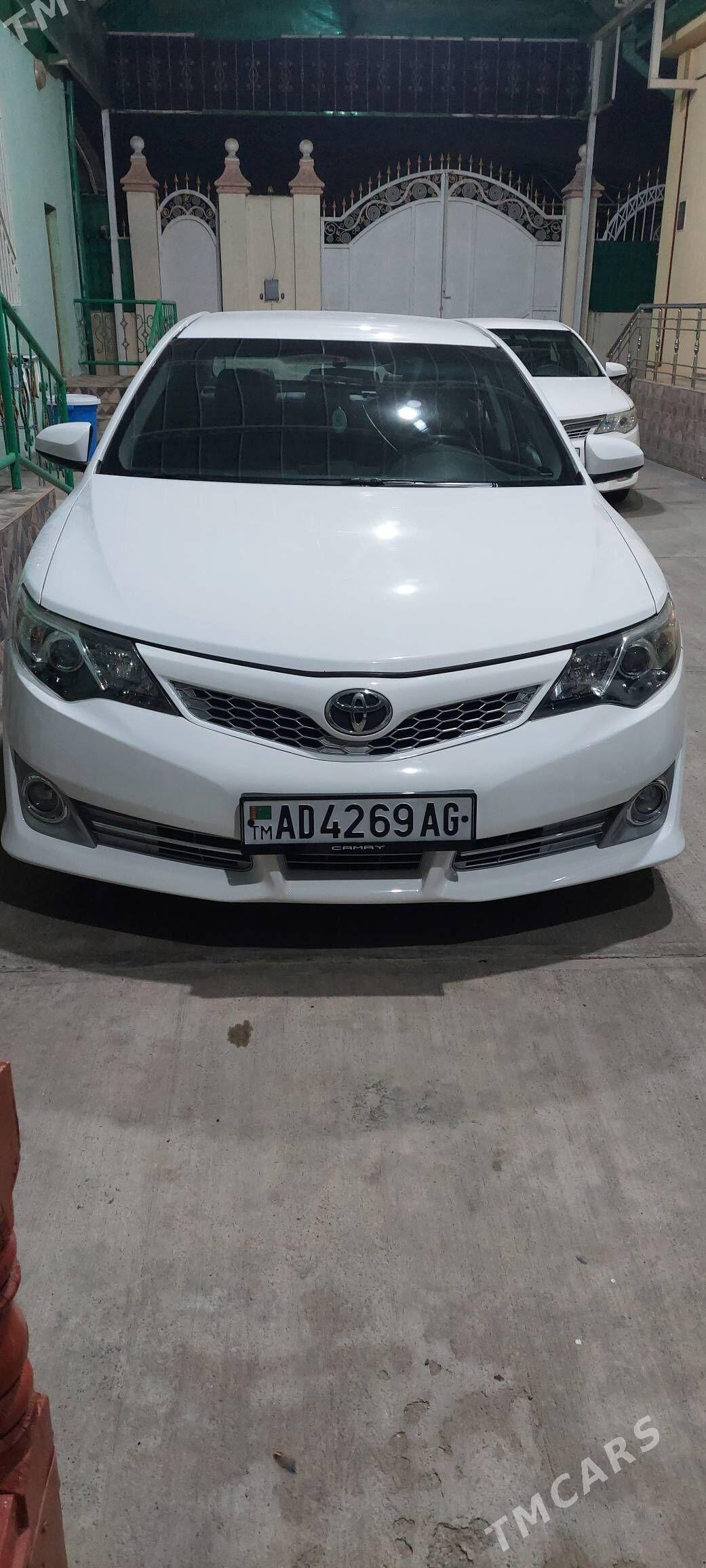 Toyota Camry 2014 - 243 000 TMT - Ашхабад - img 4