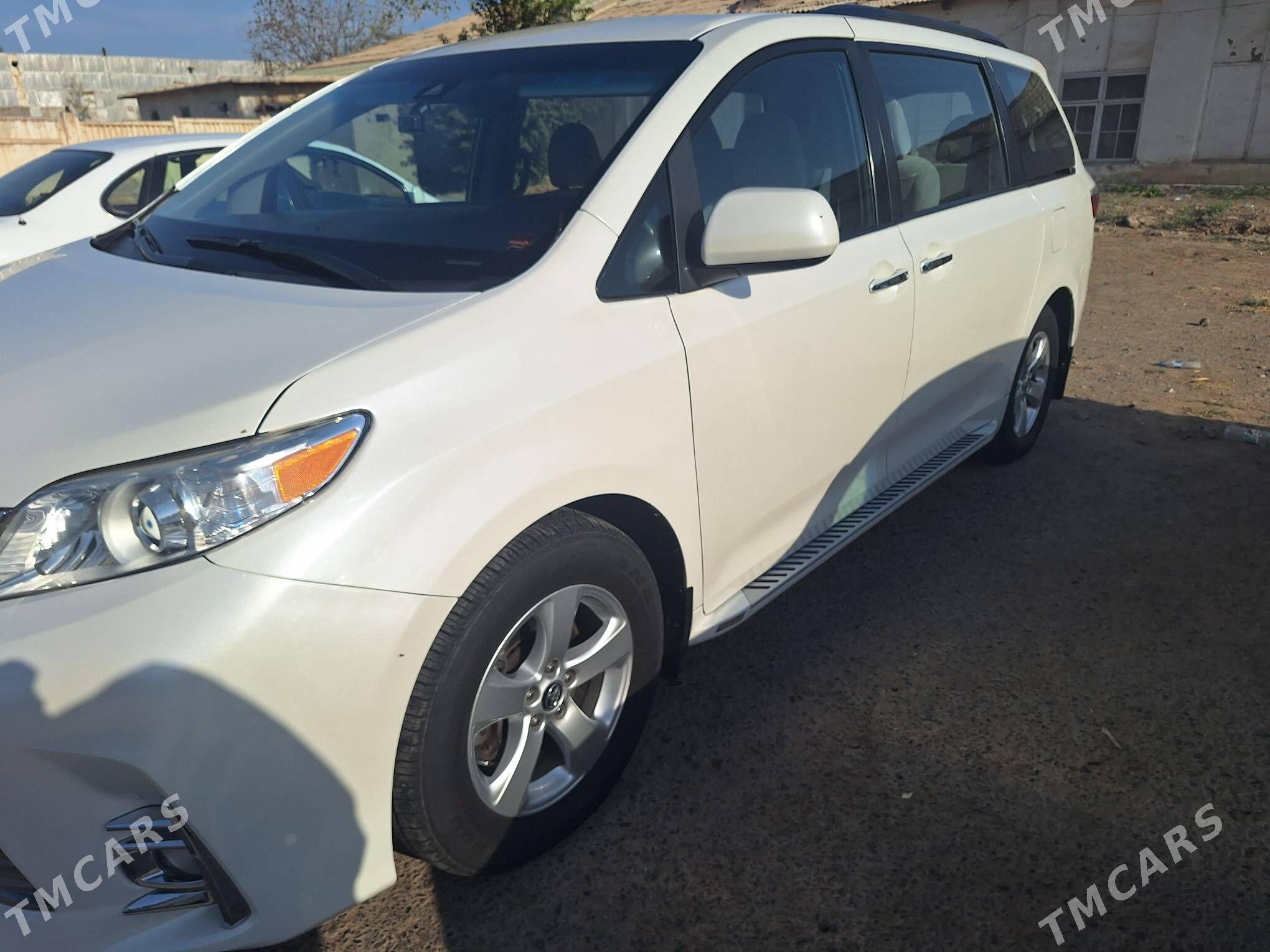 Toyota Sienna 2018 - 390 000 TMT - Mary - img 3